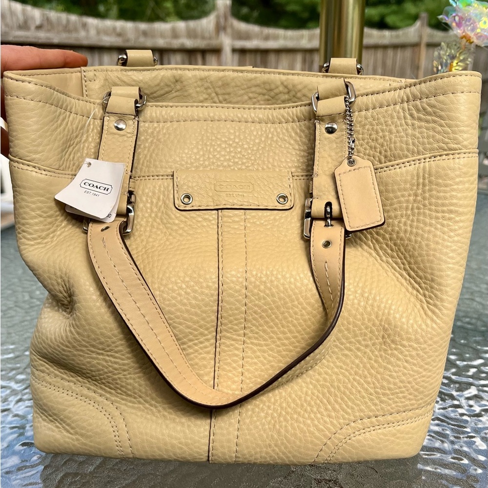 Womens new coach purse